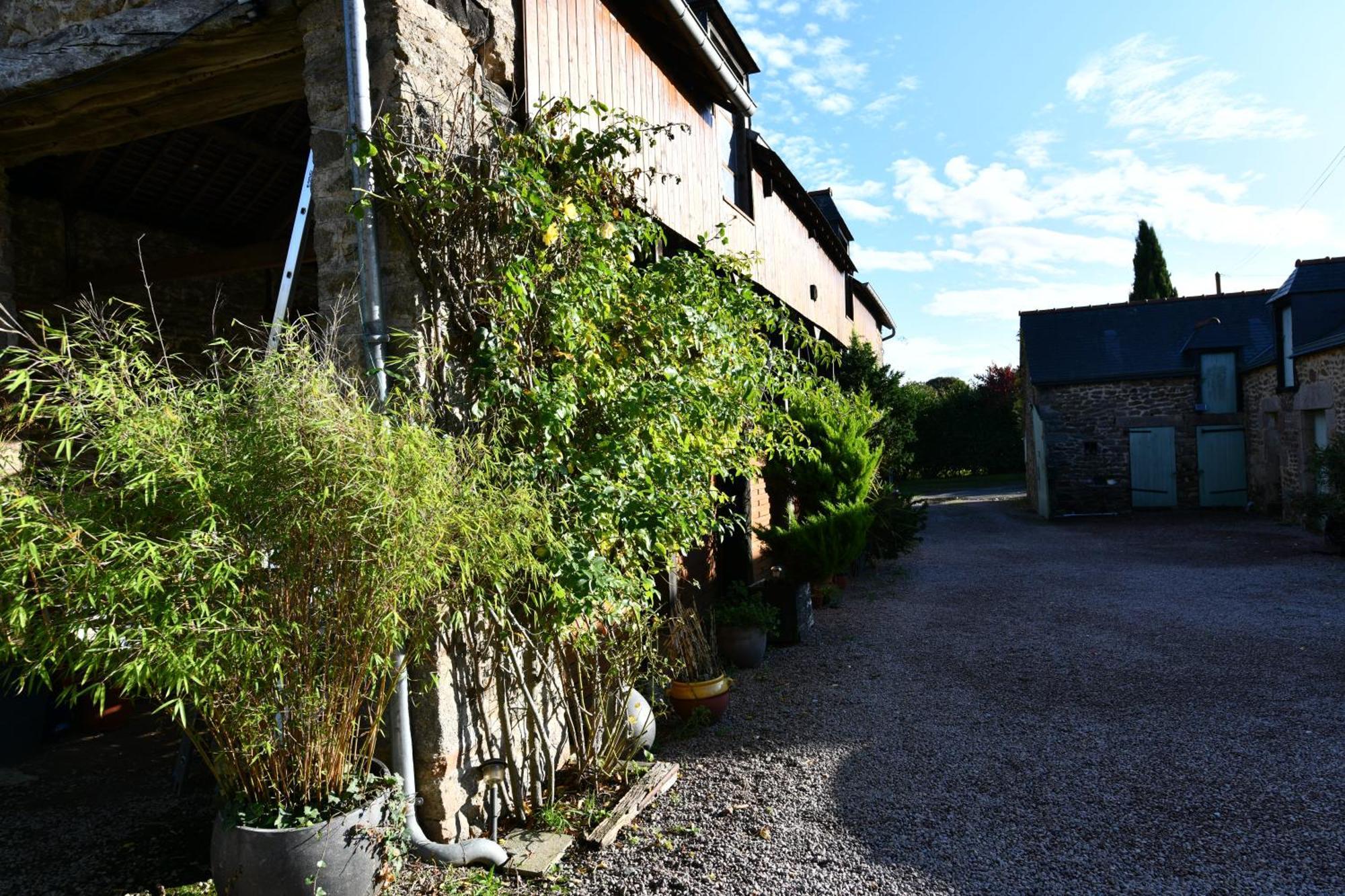 La Vallee Du Launay Taden Buitenkant foto