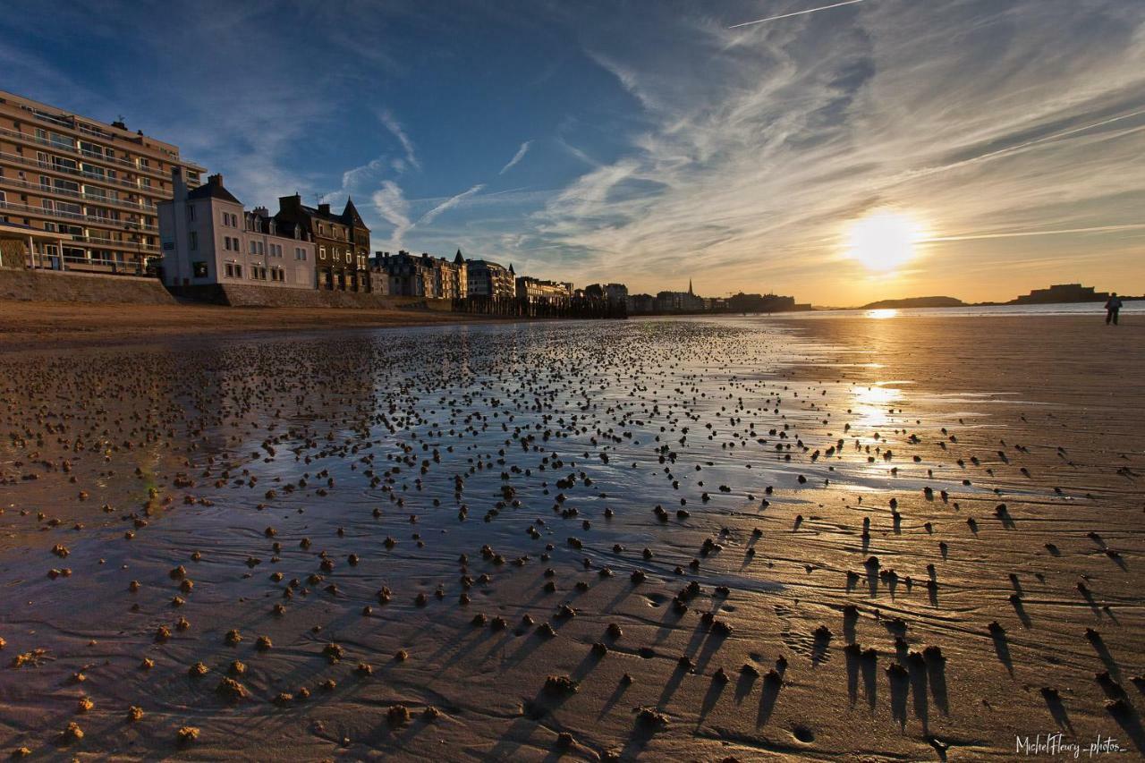 La Vallee Du Launay Taden Buitenkant foto